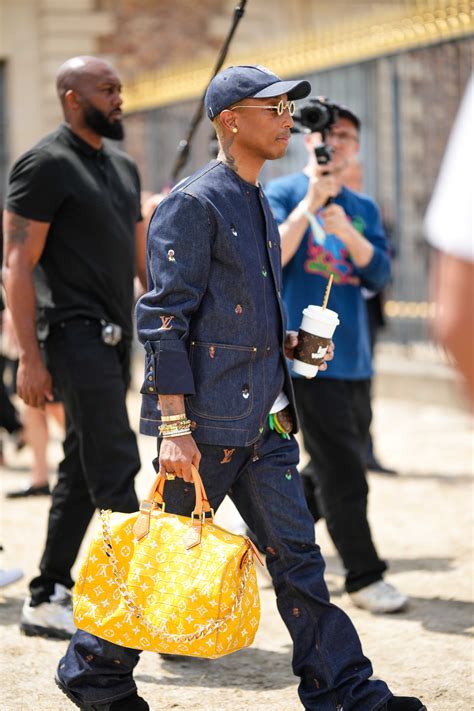 borsa louis vuitton pharrell|Pharrell Williams e la sua lussuosa (ma anche criticatissima) .